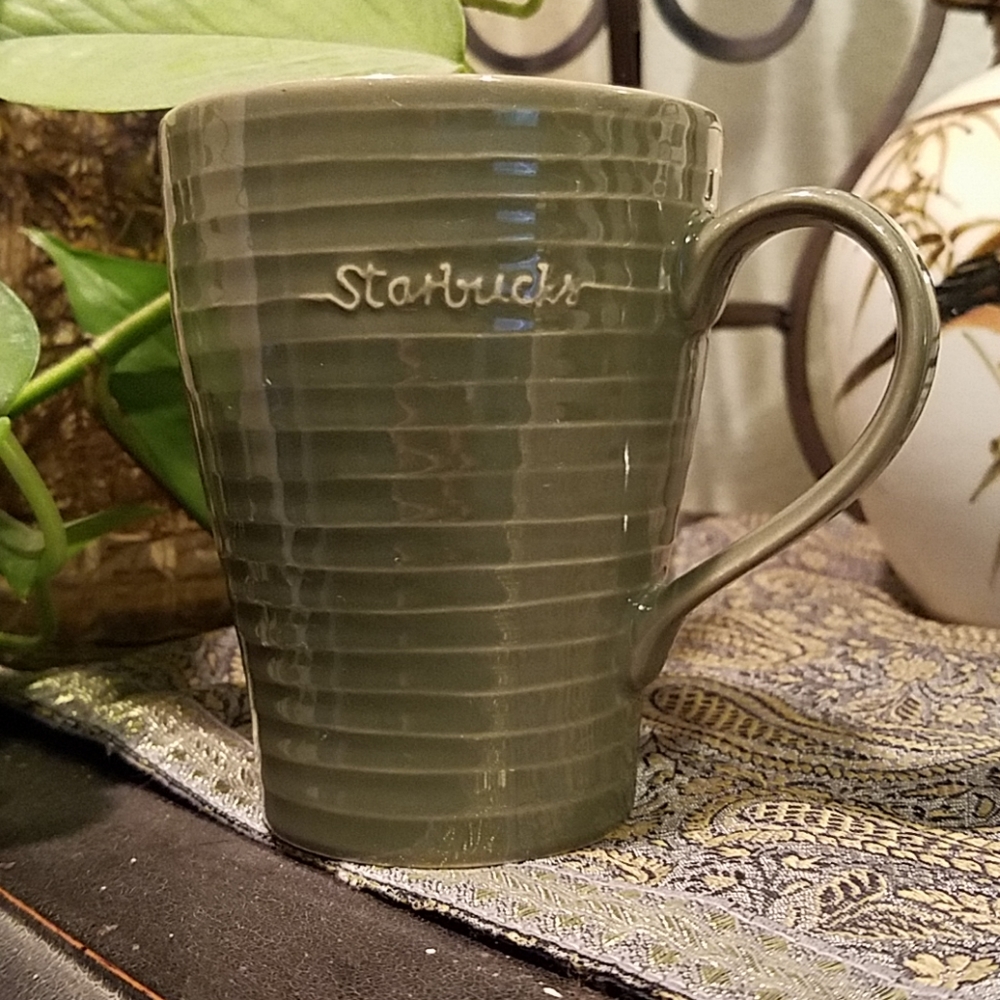 Starbucks mug - Picture 1 of 4